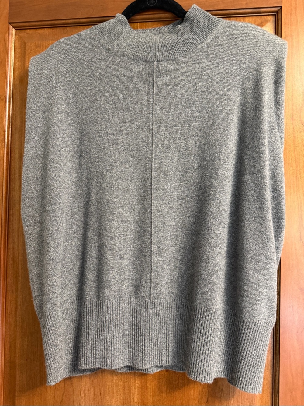 Banana Republic Gray mock neck sleeveless cashmere sweater sz xl